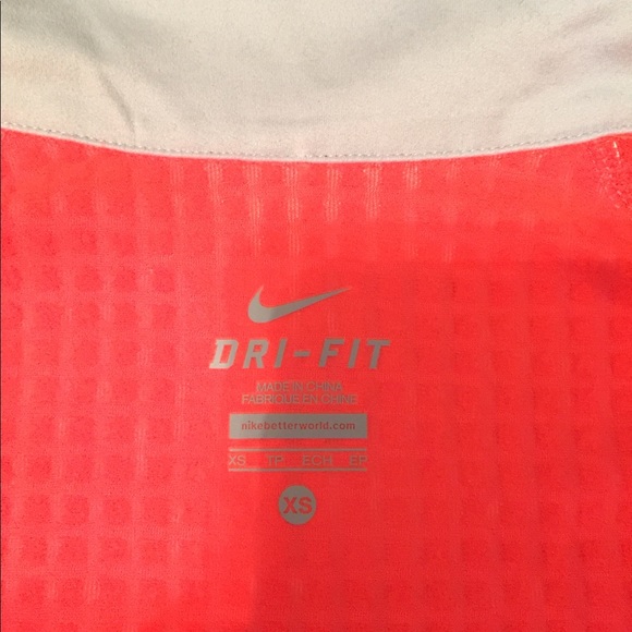 Nike Reflective Running Jacket NWOT - Picture 6 of 8